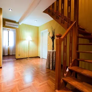 *** Hotel Trevi 41 Italy