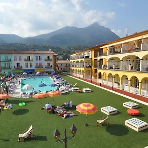 Giardino Dei Colori Dianella Pool Relax &family Friendly Apartament Toscolano Maderno