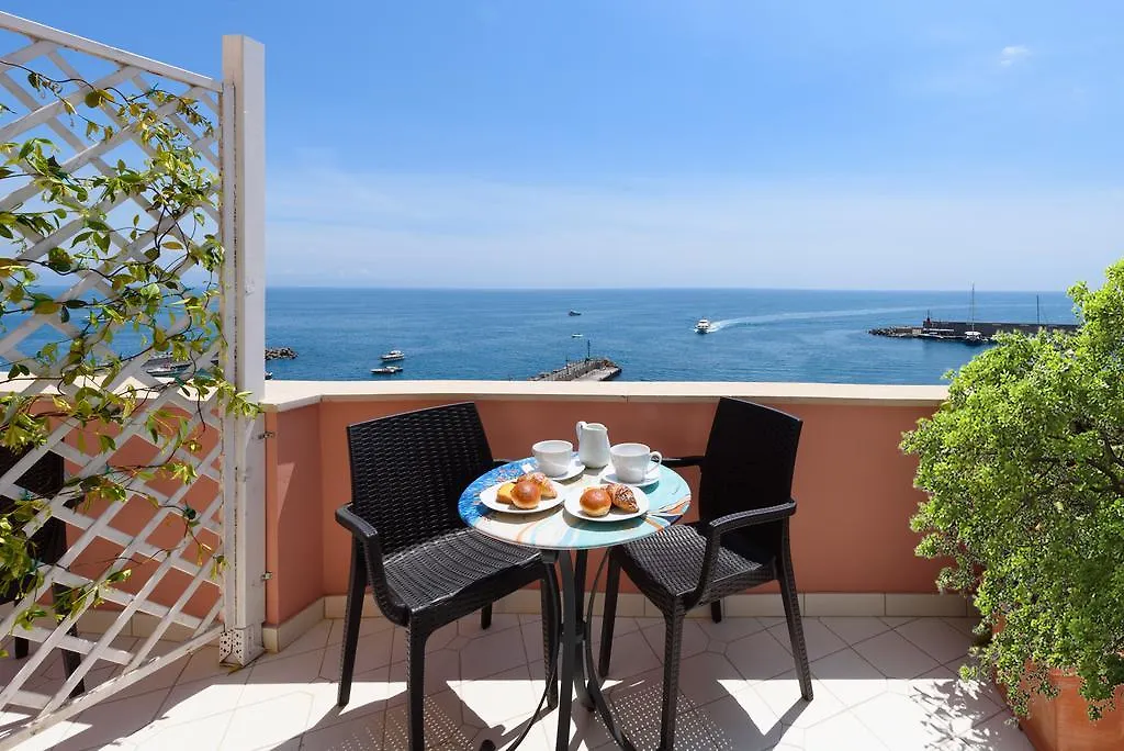 Vista D'Amalfi Bed and Breakfast